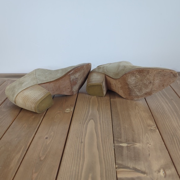 Vince Light Tan Beige Suede Slip on Ankle Boots with Stacked Heel - Picture 12 of 13